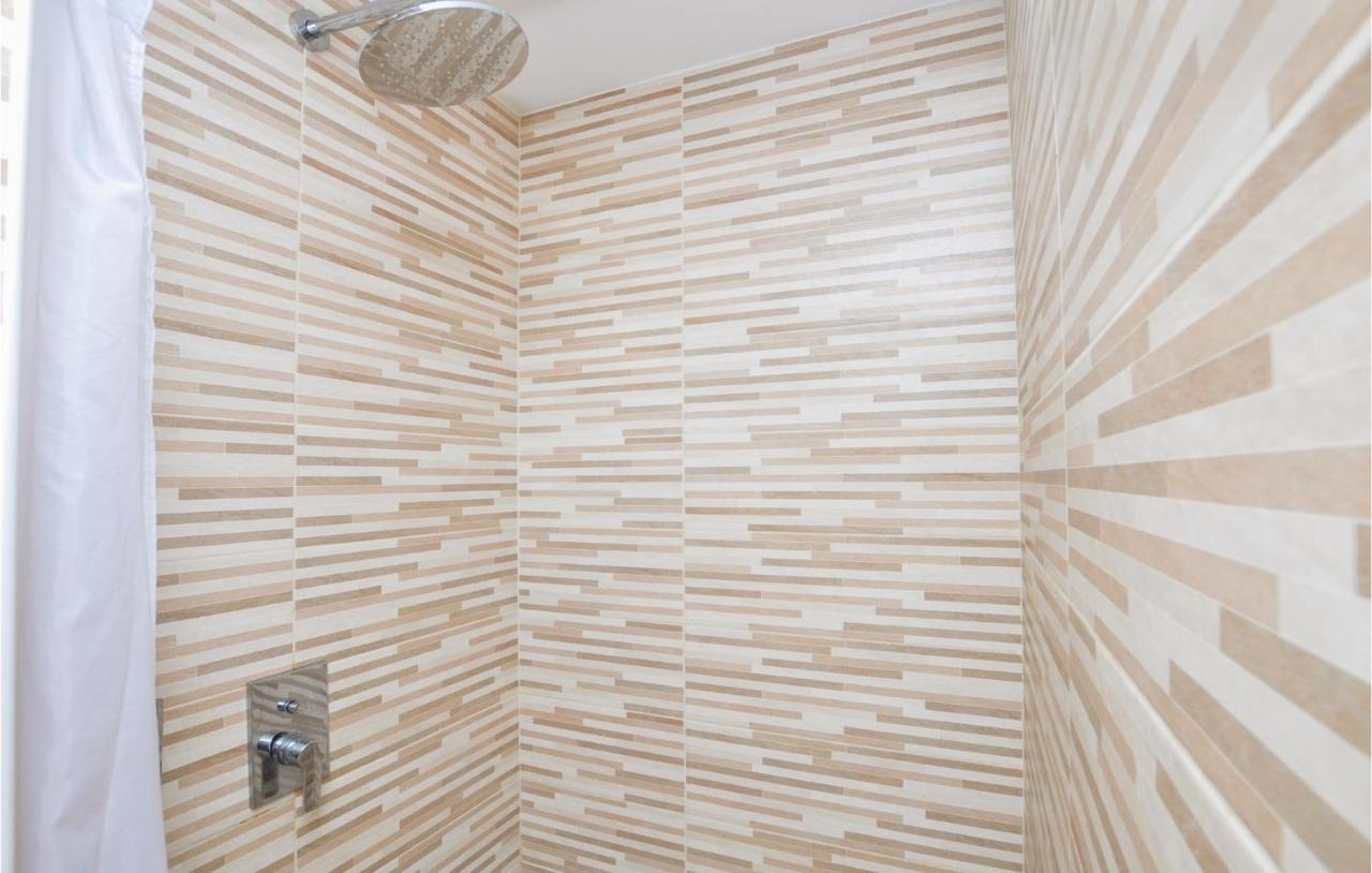 1 Bedroom Lovely Home In Menton Bagian luar foto